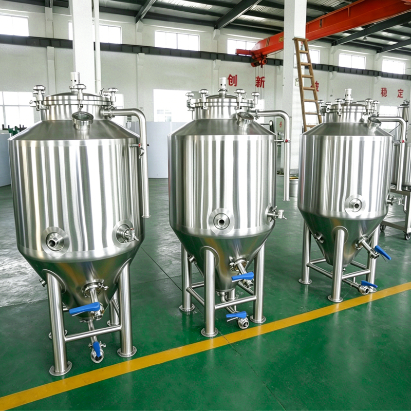 Sanitary Yeast Storage Tank with Cooling System